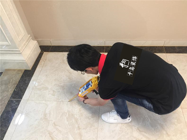 美縫好不好？瓷磚用勾縫劑還是美縫劑